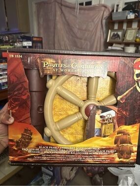 Disney Pirates of the Caribbean Playset Ship Wheel in Tan and Brown